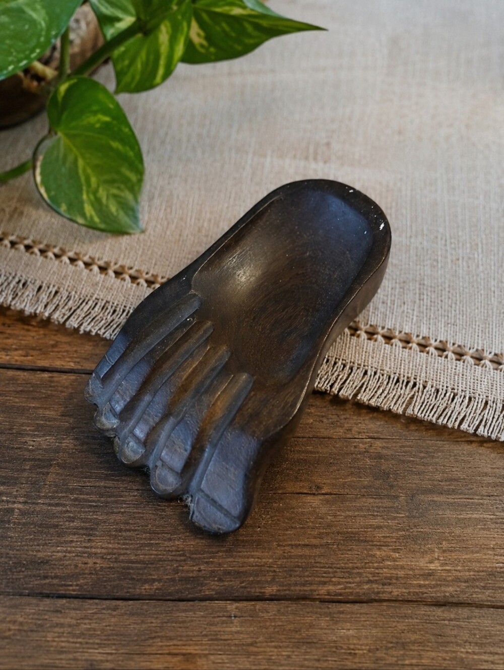 decorative foot wooden dish